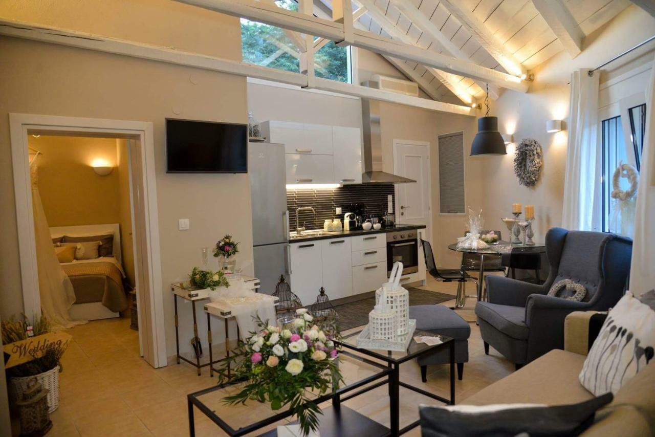 Meni Sweet Luxury Home Volos Eksteriør bilde
